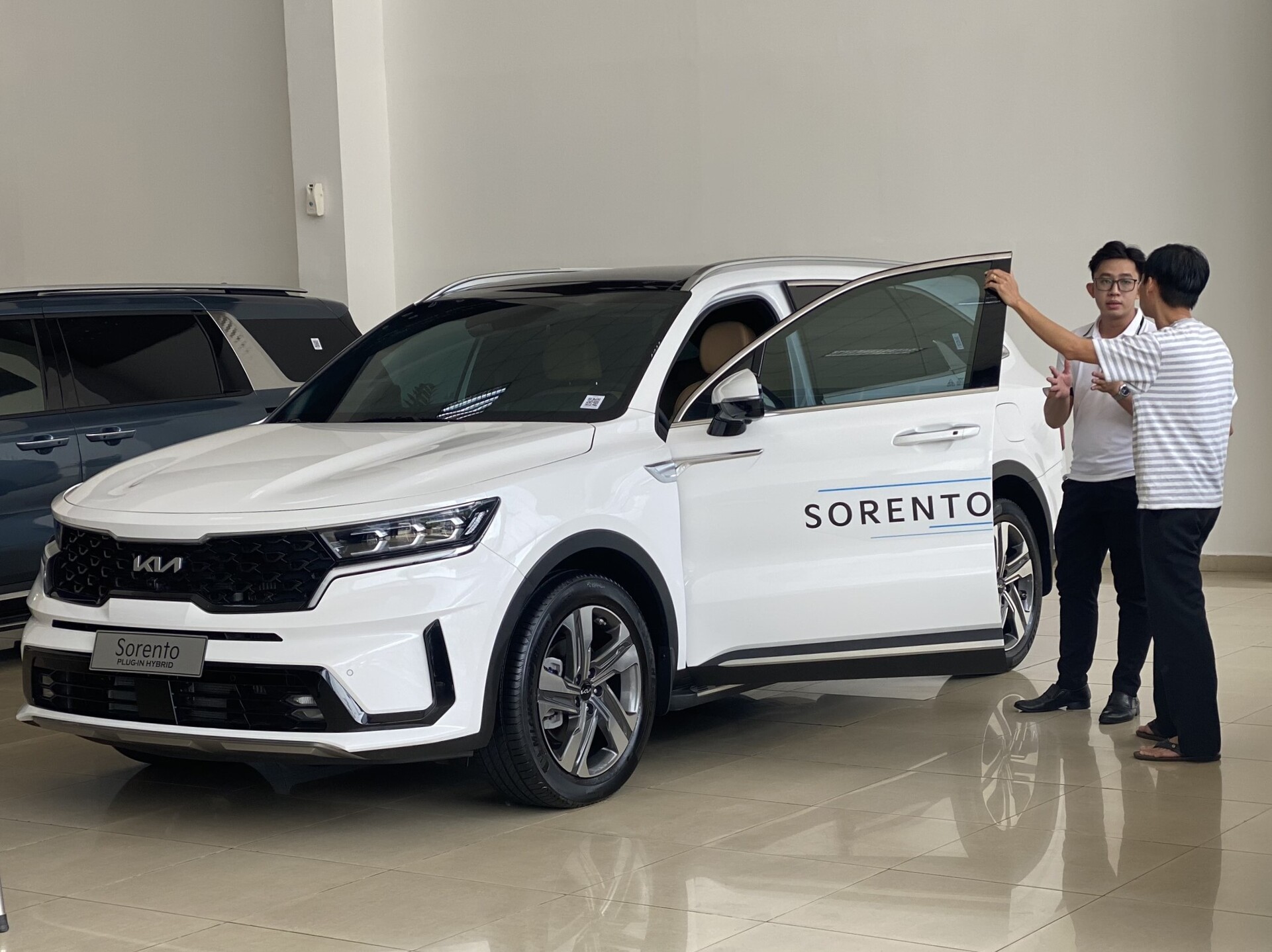 THACO AUTO Bình Triệu hòa cùng xu hướng di chuyển bền vững với Kia Sorento Hybrid